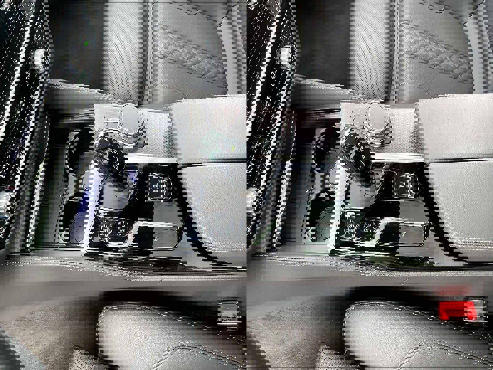 Used 2023 BMW 530i w/ M Sport Package image 18