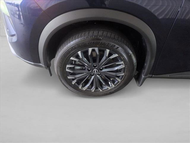 Used 2025 Nissan Rogue SL w/ Tech Package FWD image 25