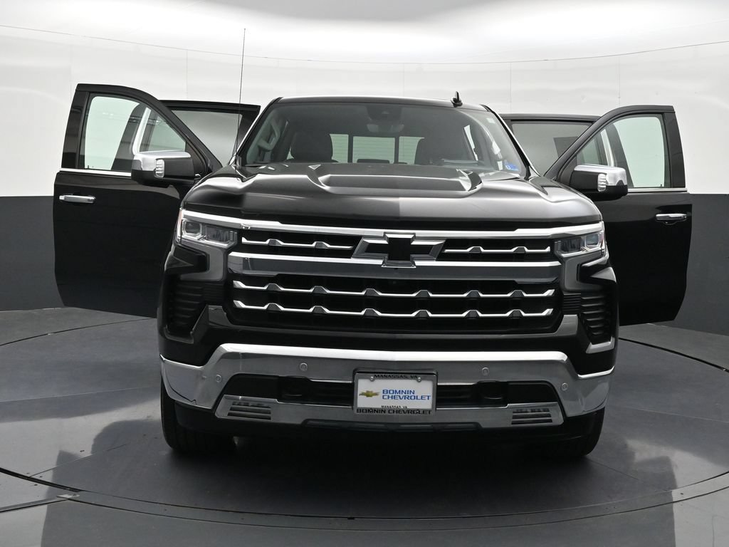 Certified 2022 Chevrolet Silverado 1500 LTZ w/ LTZ Premium Package AWD/4WD image 45
