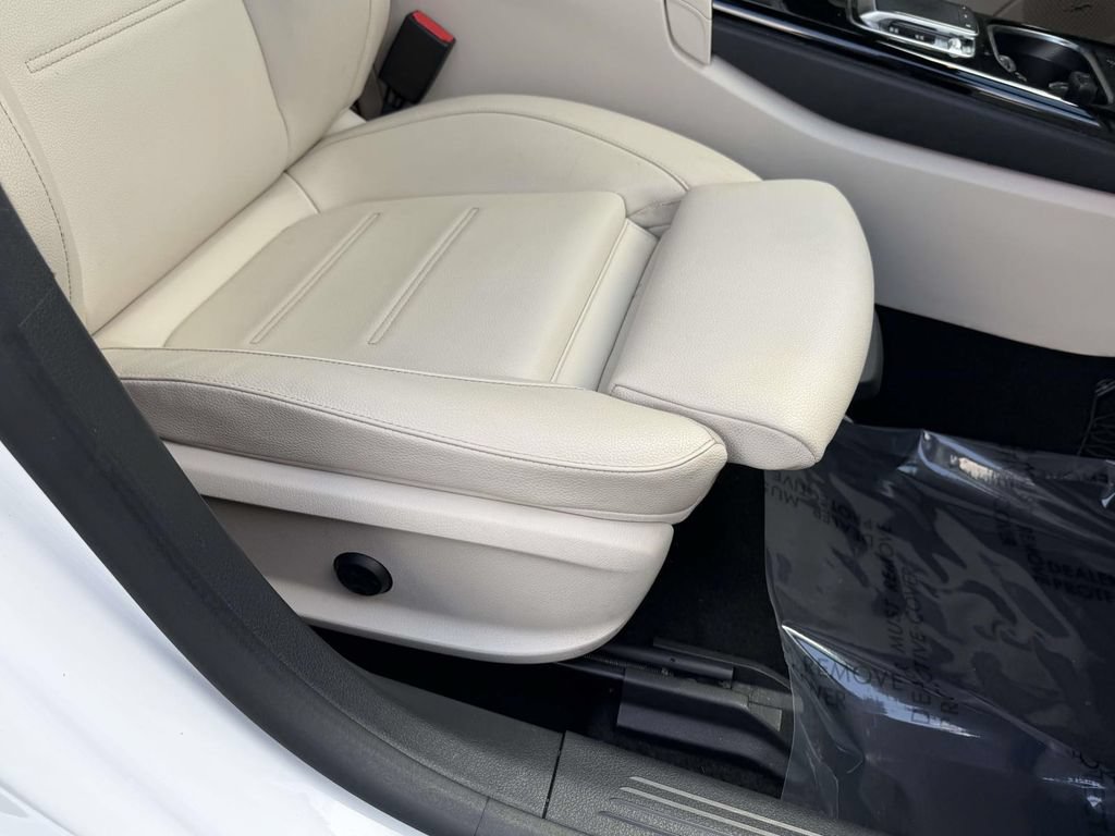 Used 2020 Mercedes-Benz CLA 250 image 11