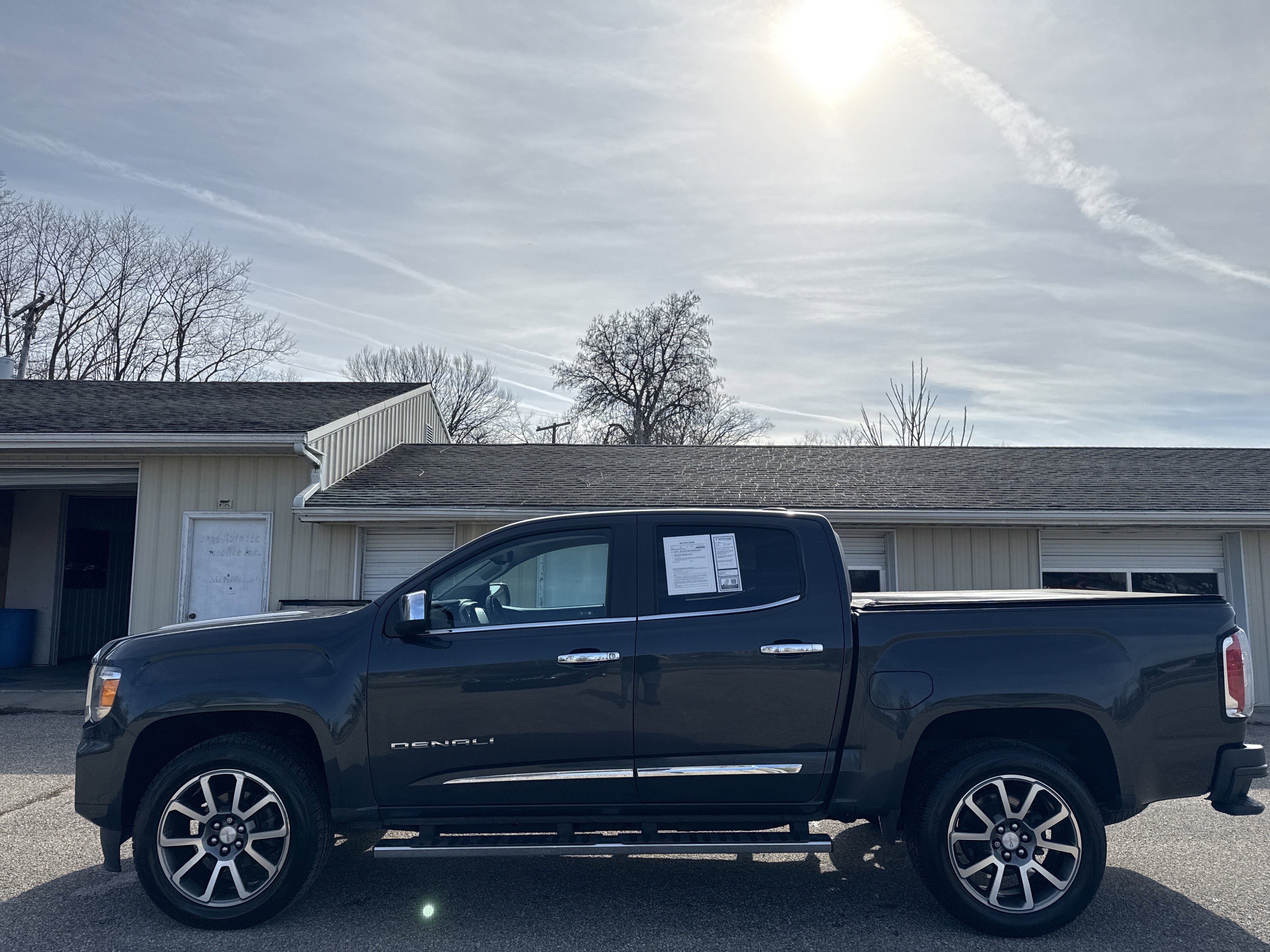 Used 2021 GMC Canyon Denali AWD/4WD image 9