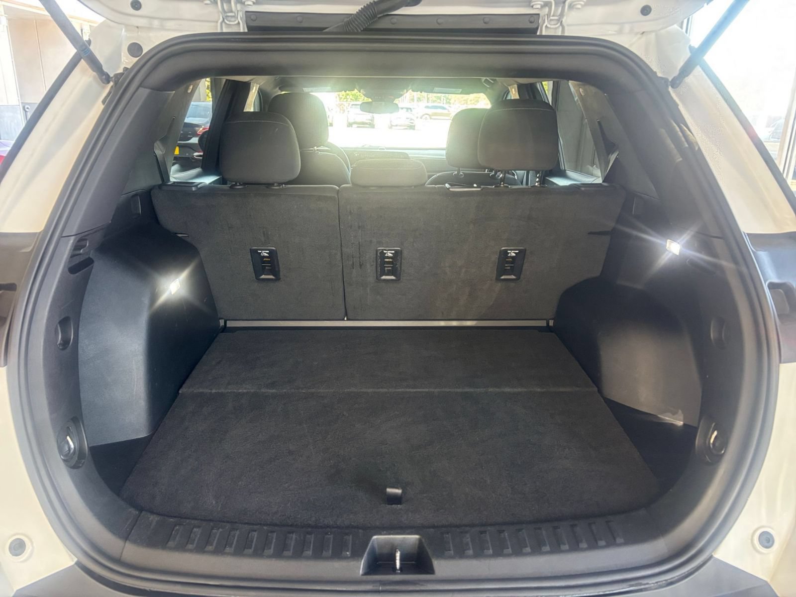 Used 2025 Chevrolet Equinox LT FWD image 31