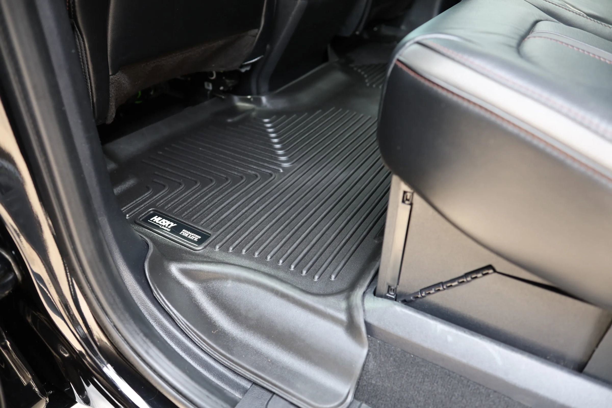 Used 2021 Ford F350 Platinum w/ FX4 Off-Road Package image 32