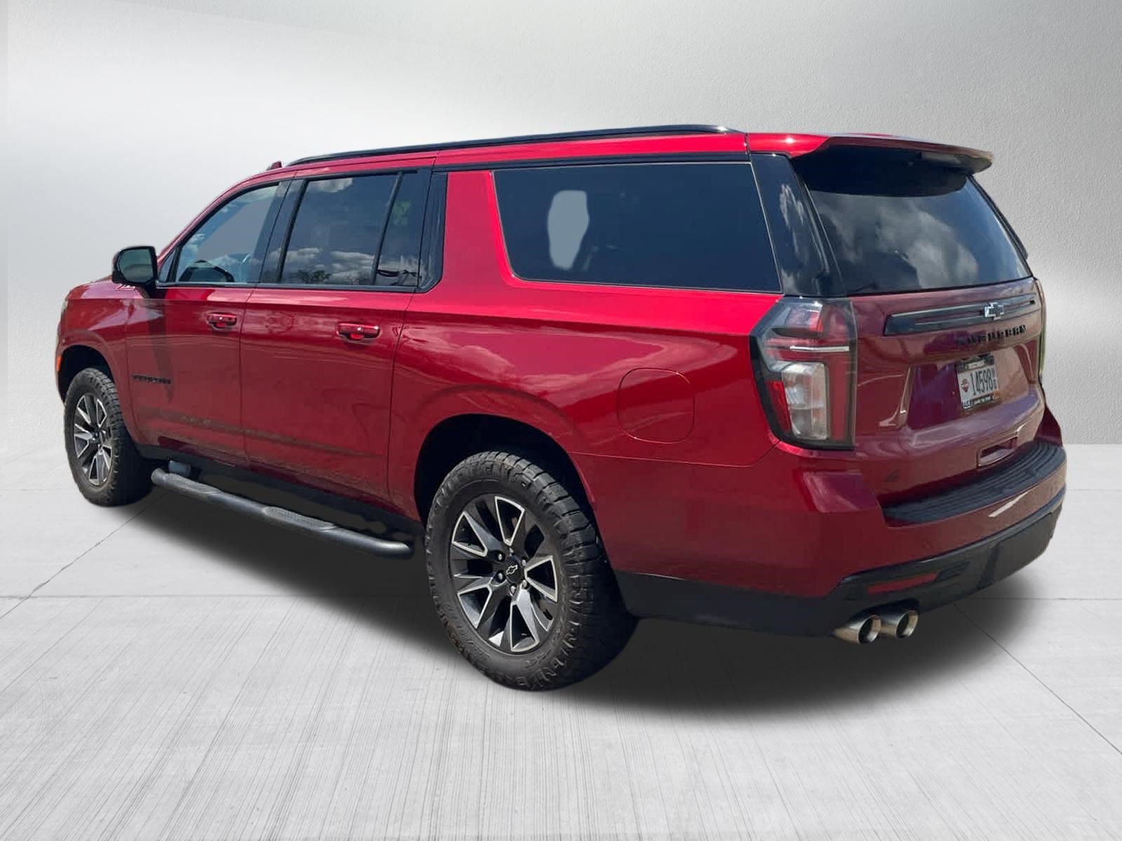 Used 2023 Chevrolet Suburban Z71 w/ Z71 Off-Road Package AWD/4WD image 4