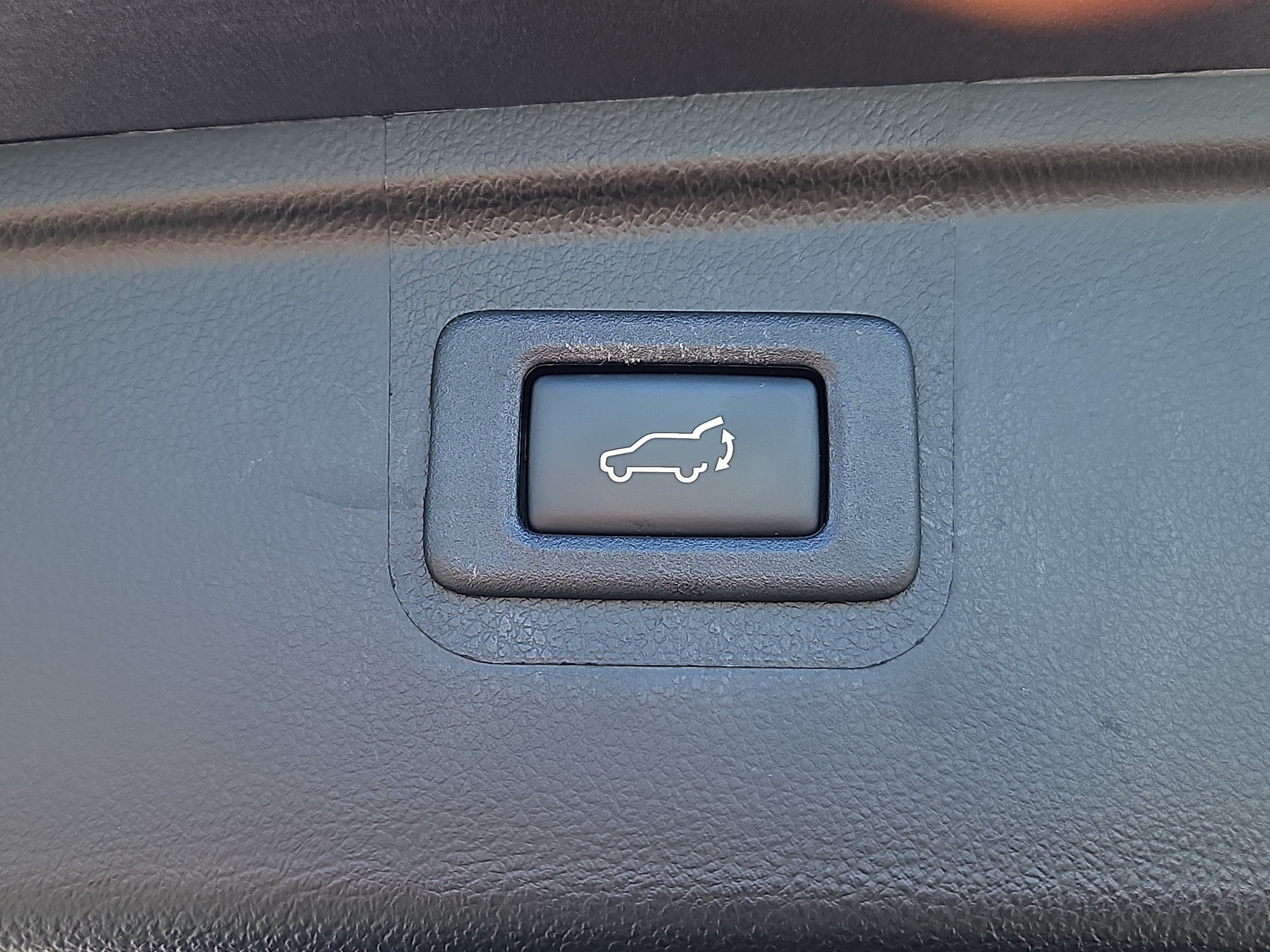 Used 2019 Subaru Outback 2.5i Limited AWD/4WD image 16