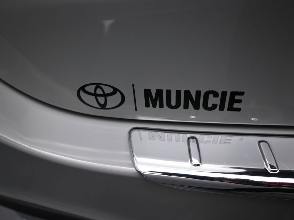 Used 2024 Mercedes-Benz GLE 450 4MATIC image 44