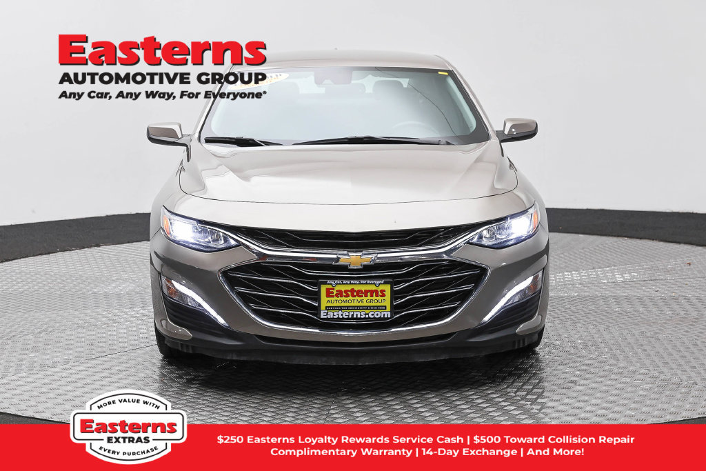 Used 2024 Chevrolet Malibu LT FWD image 3