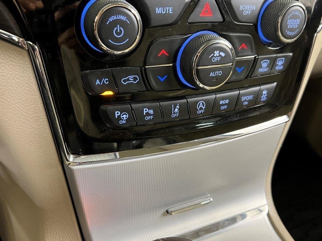 Used 2020 Jeep Grand Cherokee Summit w/ Platinum Series Group image 39