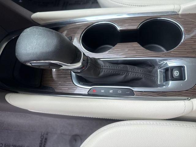 Used 2023 Chevrolet Malibu LT FWD image 18
