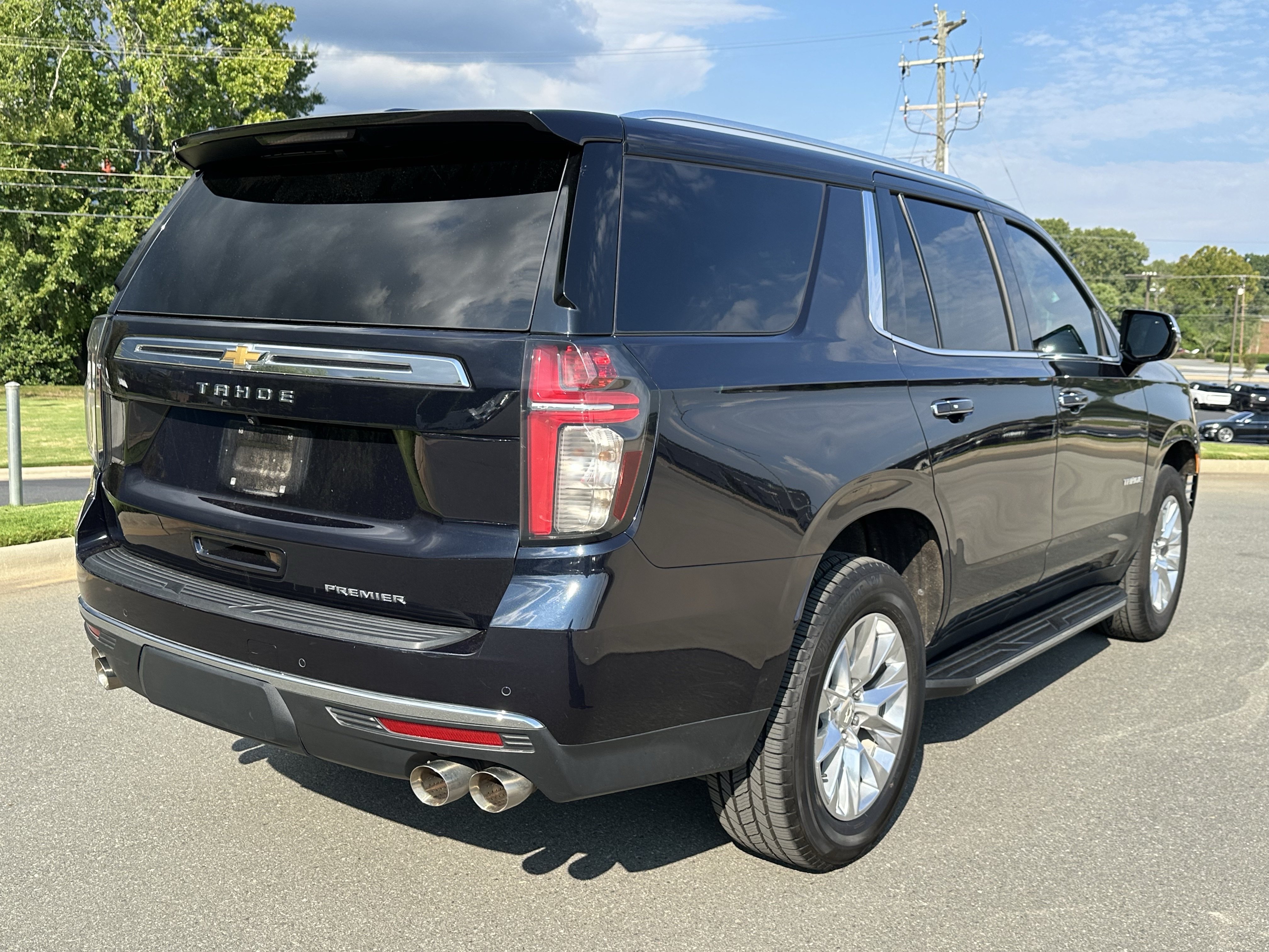 Used 2023 Chevrolet Tahoe Premier RWD image 9