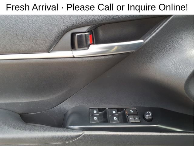 Used 2020 Toyota Camry LE image 11