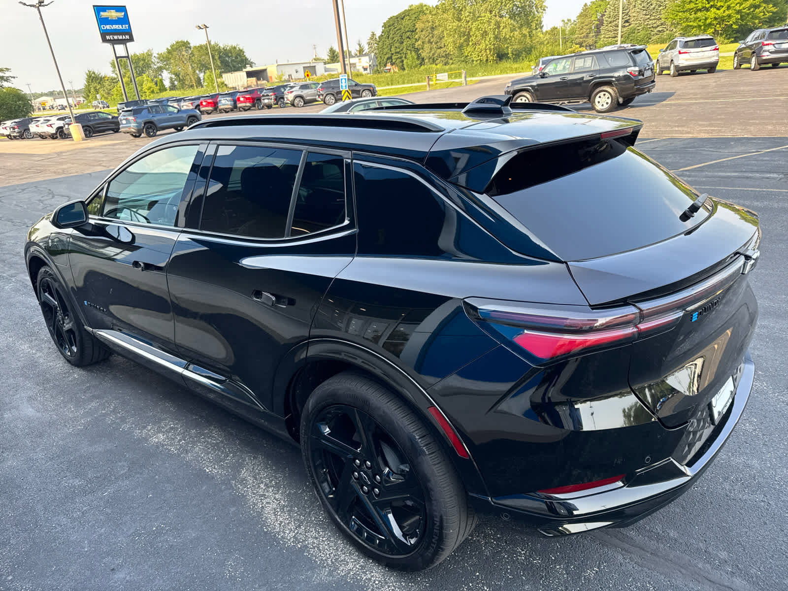 Used 2024 Chevrolet Equinox EV RS image 9