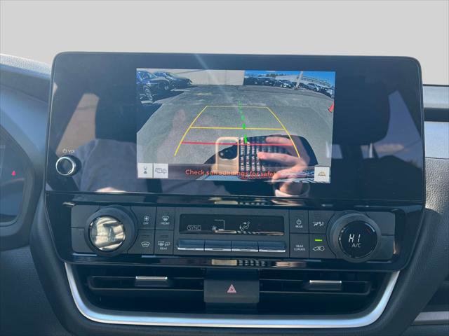 Certified 2025 Toyota Grand Highlander FWD image 28