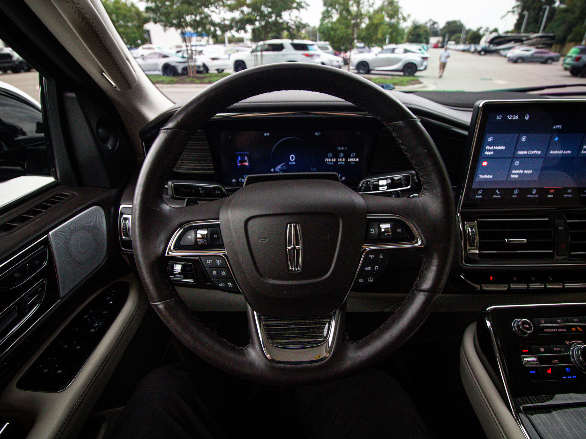 Used 2024 Lincoln Navigator L Black Label AWD/4WD image 18