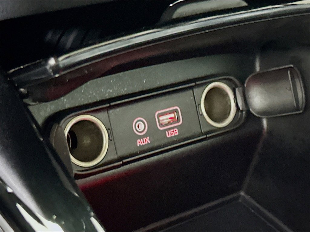 Used 2018 Kia Sorento SX image 32