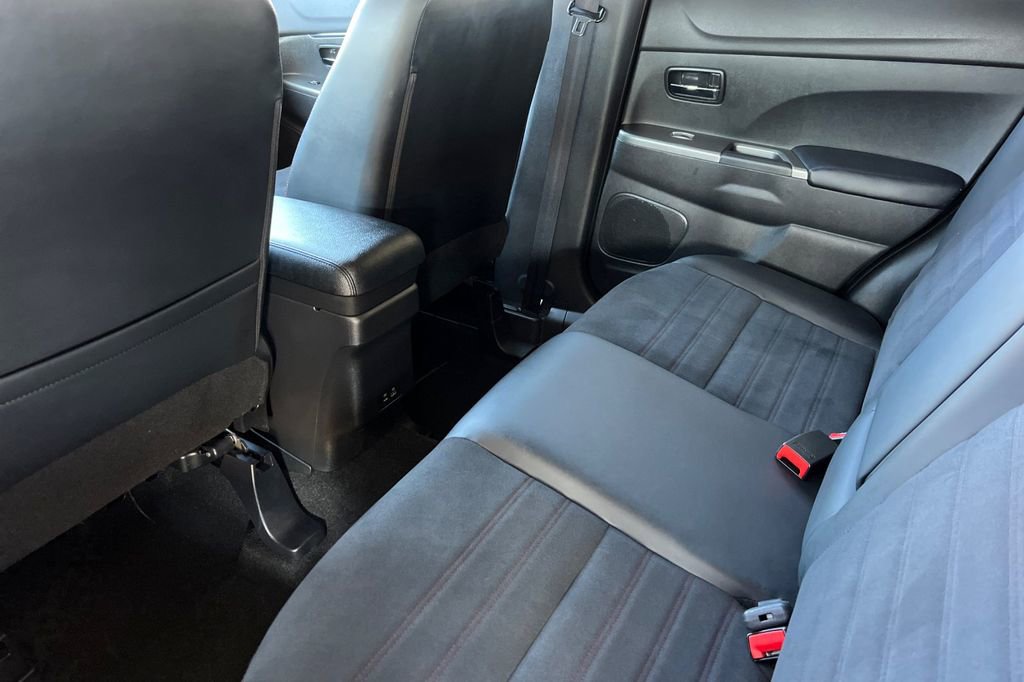 Used 2024 Mitsubishi Outlander Sport AWD image 6