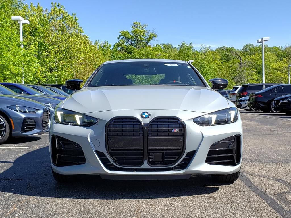 New 2026 BMW 440i xDrive Coupe w/ Premium Package AWD/4WD image 2