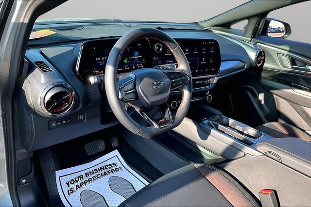 Certified 2025 Chevrolet Equinox EV RS AWD/4WD image 13