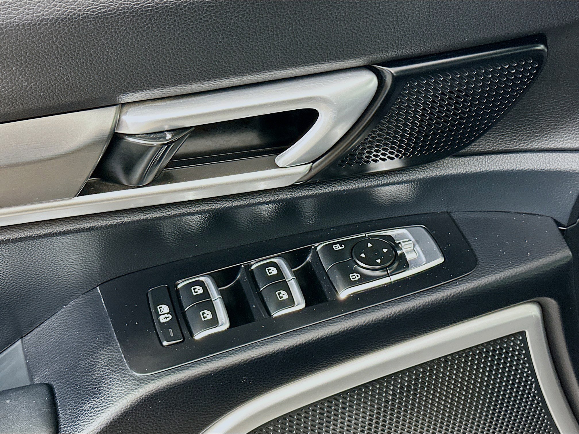 Used 2020 Kia Telluride S AWD/4WD image 15