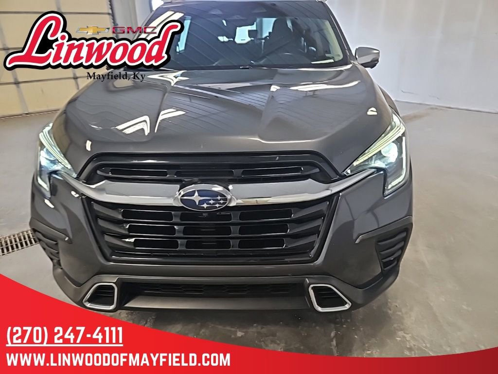 Used 2023 Subaru Ascent Touring image 3