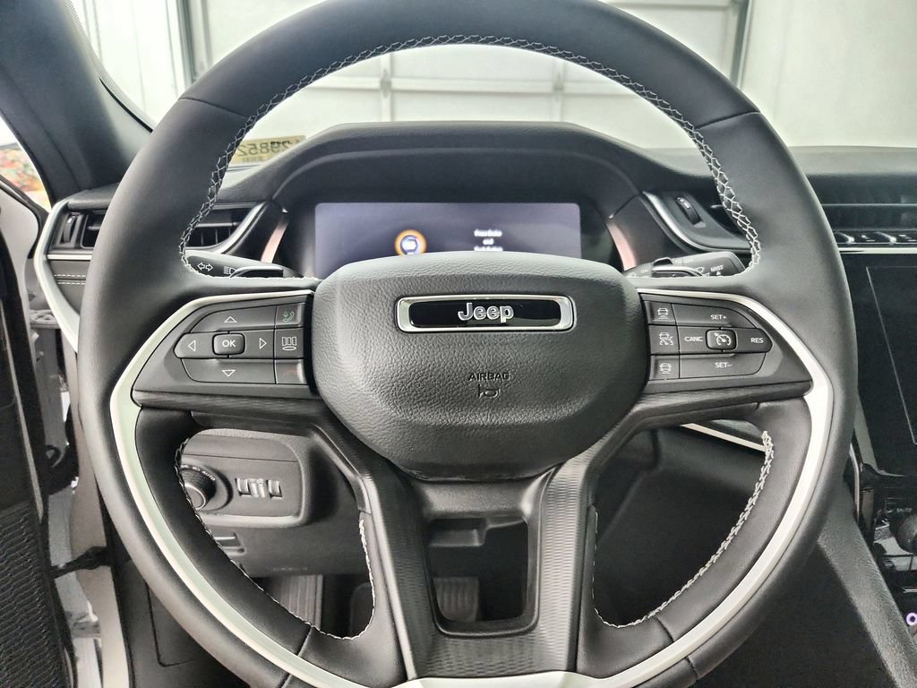 New 2026 Jeep Grand Cherokee Laredo X AWD/4WD image 21