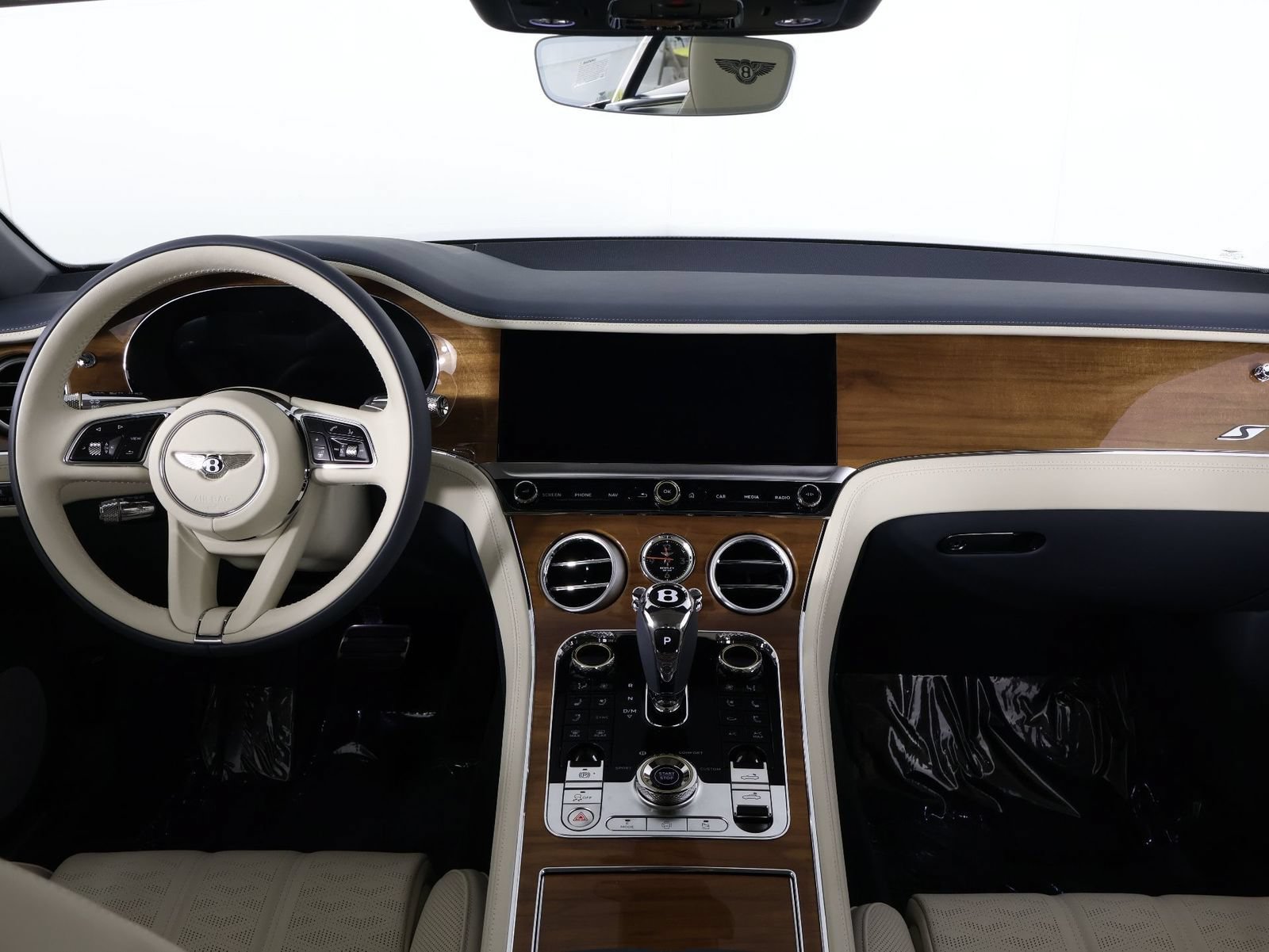 New 2026 Bentley Continental GTC AWD/4WD image 4