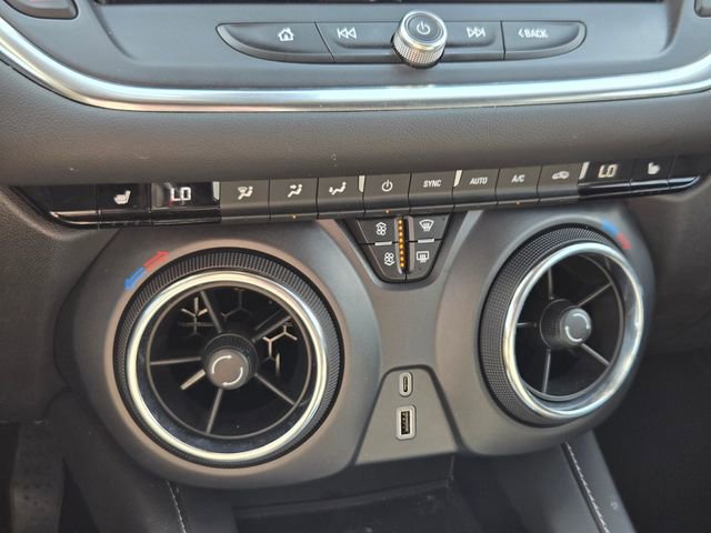 Used 2024 Chevrolet Blazer LT image 23