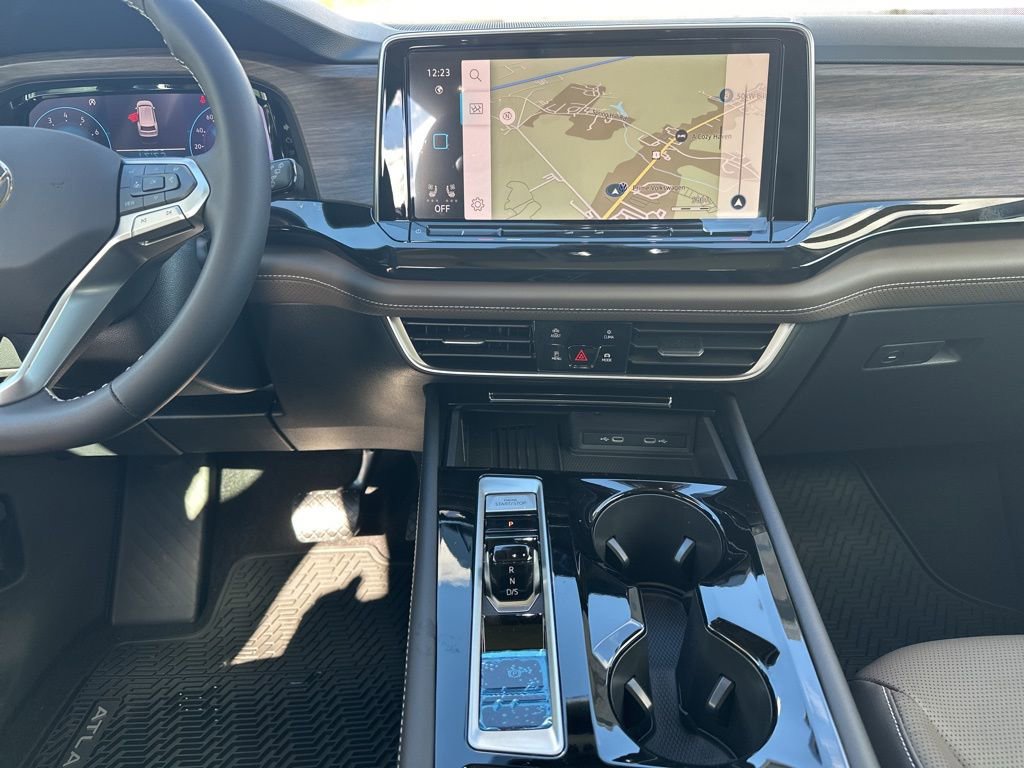 New 2026 Volkswagen Atlas SEL image 15