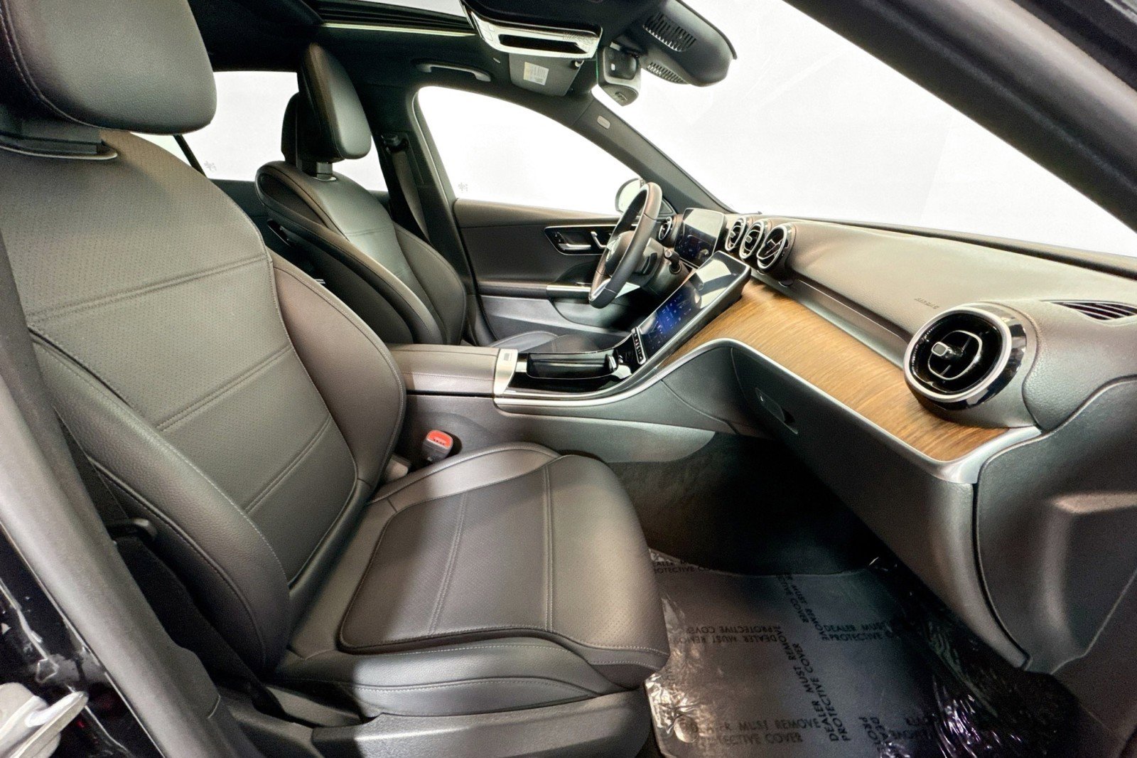 Used 2024 Mercedes-Benz C 300 Sedan image 27