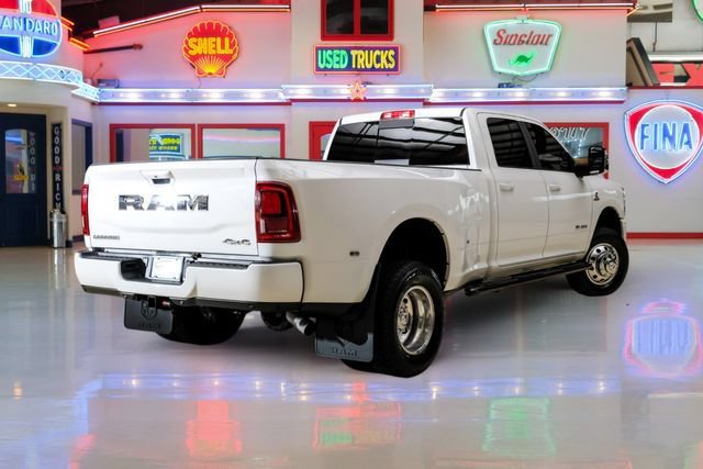 Used 2026 RAM 3500 Laramie AWD/4WD image 3