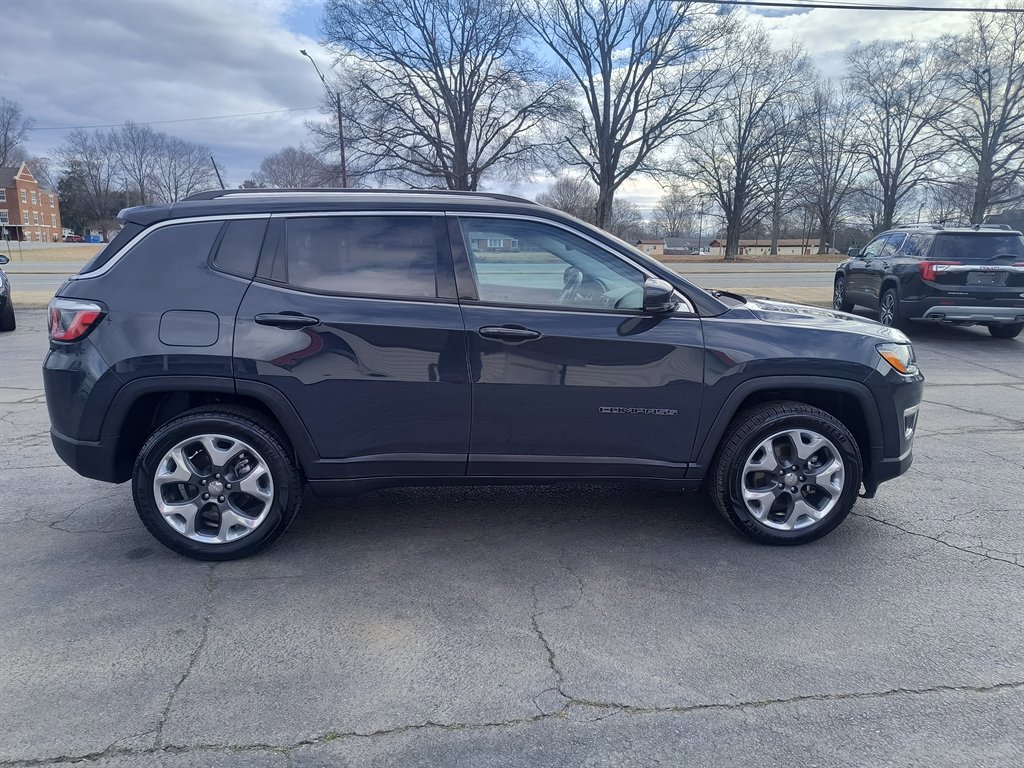 Used 2018 Jeep Compass Limited AWD/4WD image 6