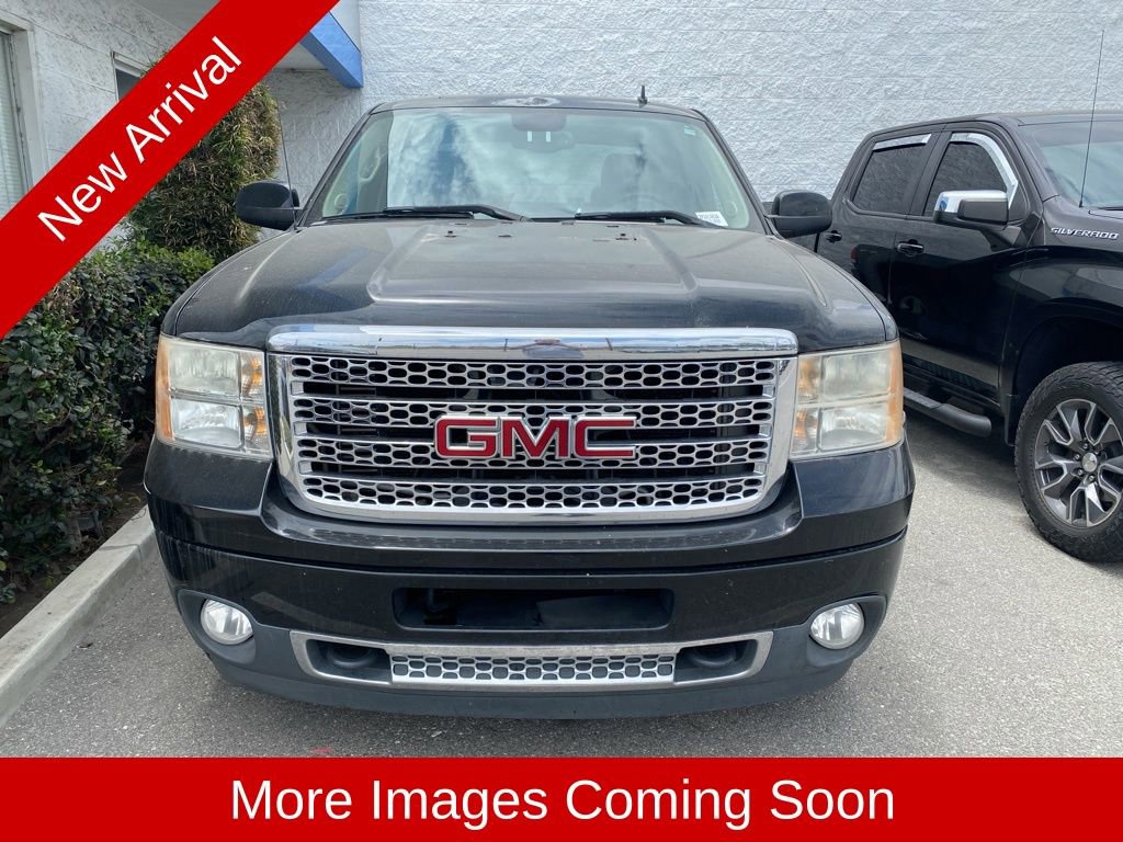 Used 2012 GMC Sierra 2500 Denali AWD/4WD image 2