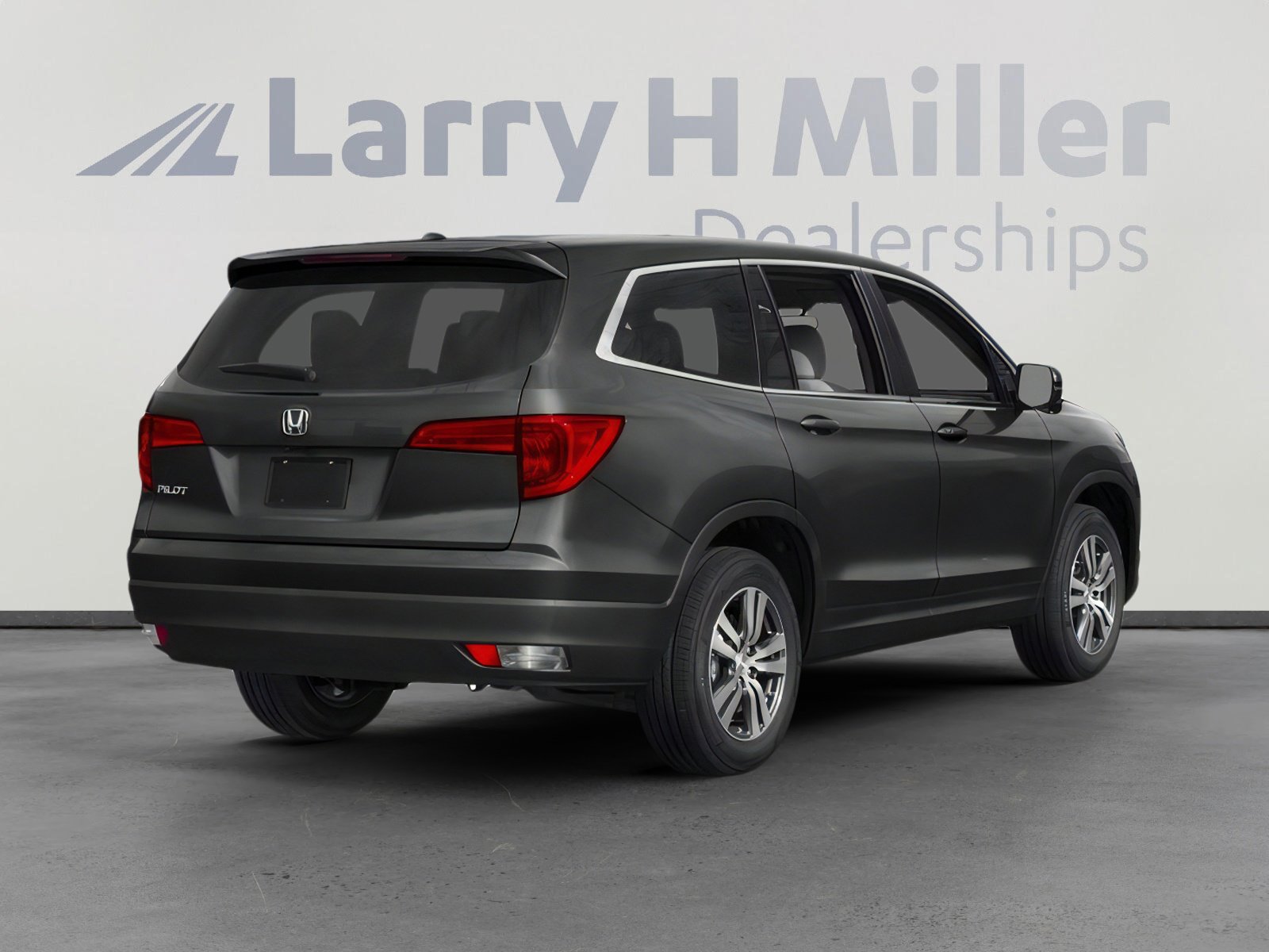 Used 2017 Honda Pilot EX image 2