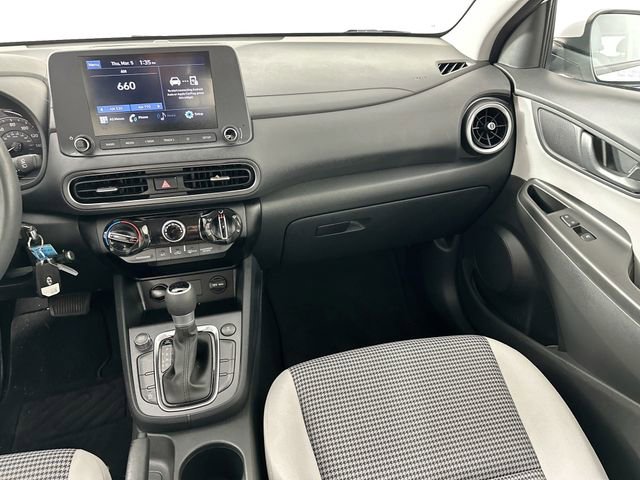 Used 2023 Hyundai Kona SE w/ Cargo Package image 24