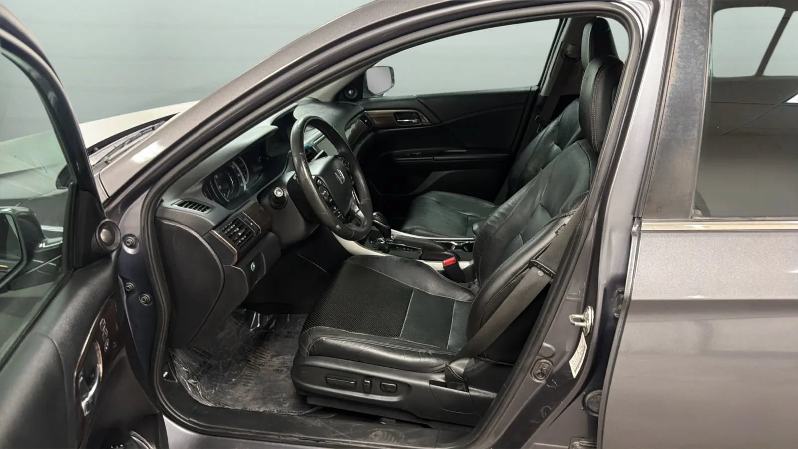 Used 2016 Honda Accord EX-L image 21