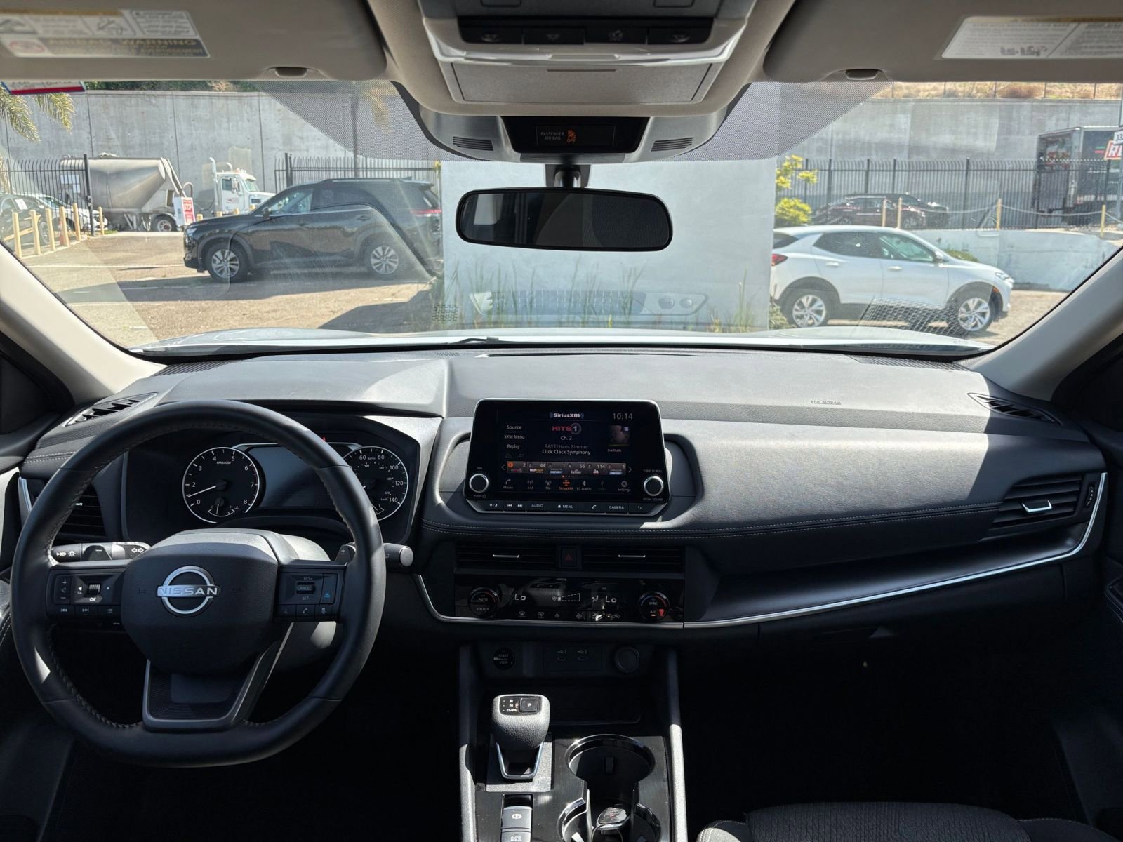 Used 2025 Nissan Rogue SV FWD image 35