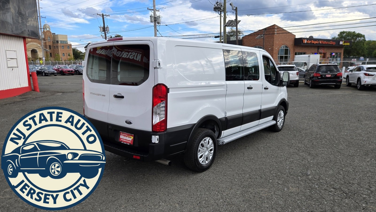 Used 2023 Ford Transit 250 Low Roof w/ Exterior Upgrade Package image 7