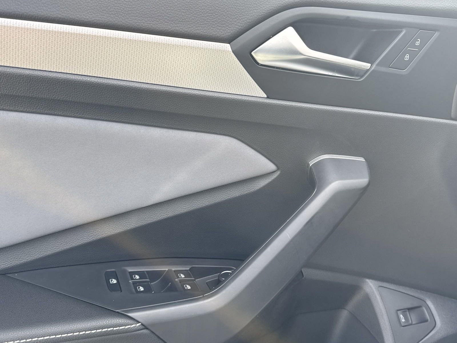 New 2026 Volkswagen Jetta SE FWD image 6