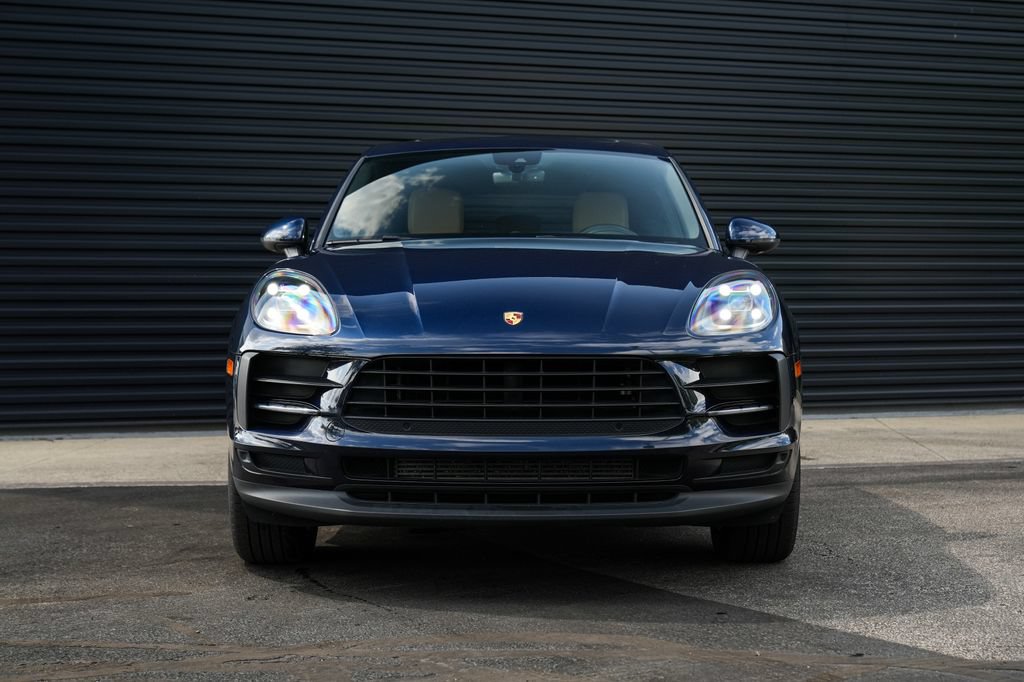 Certified 2021 Porsche Macan AWD/4WD image 6