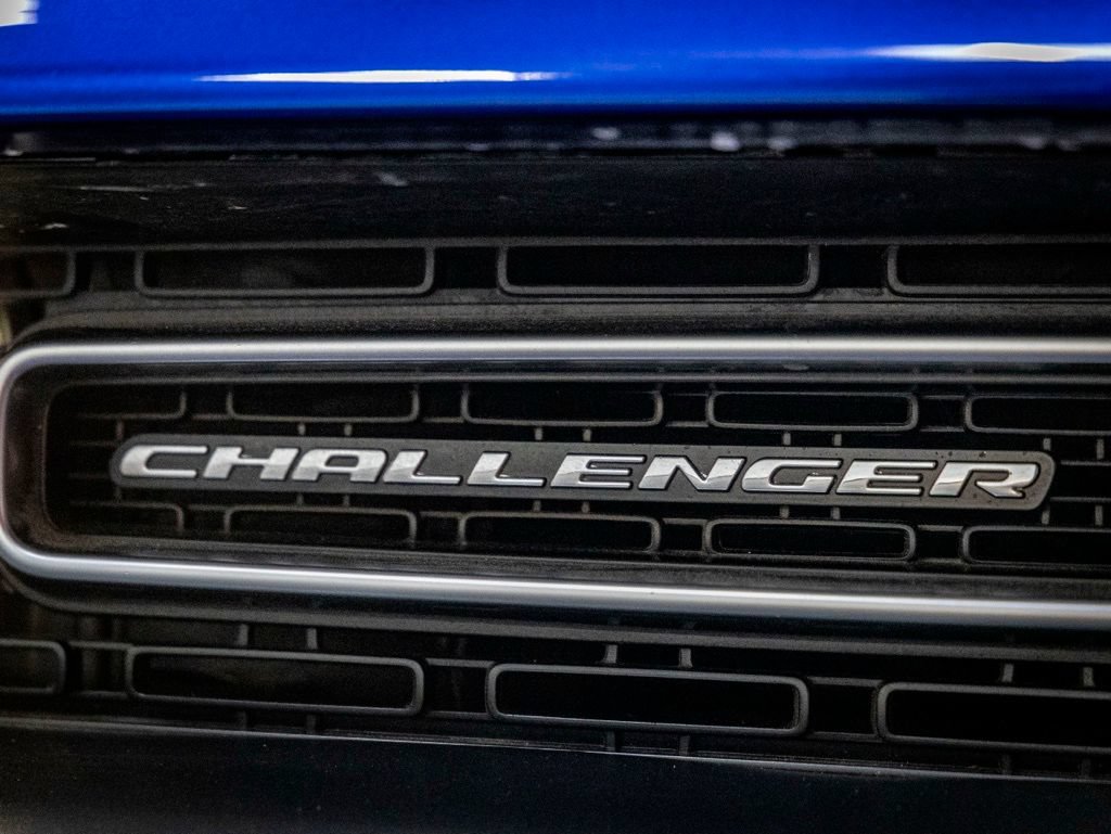 Used 2019 Dodge Challenger R/T RWD image 31