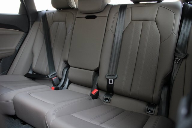 New 2025 Audi Q5 Premium Plus image 9