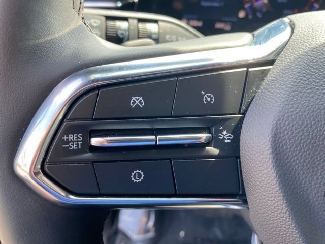 Used 2025 Chevrolet Tahoe Premier AWD/4WD image 21