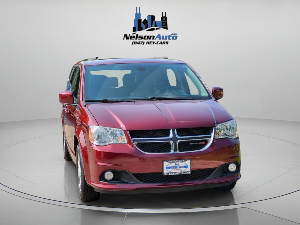 Used 2020 Dodge Grand Caravan SXT FWD image 2
