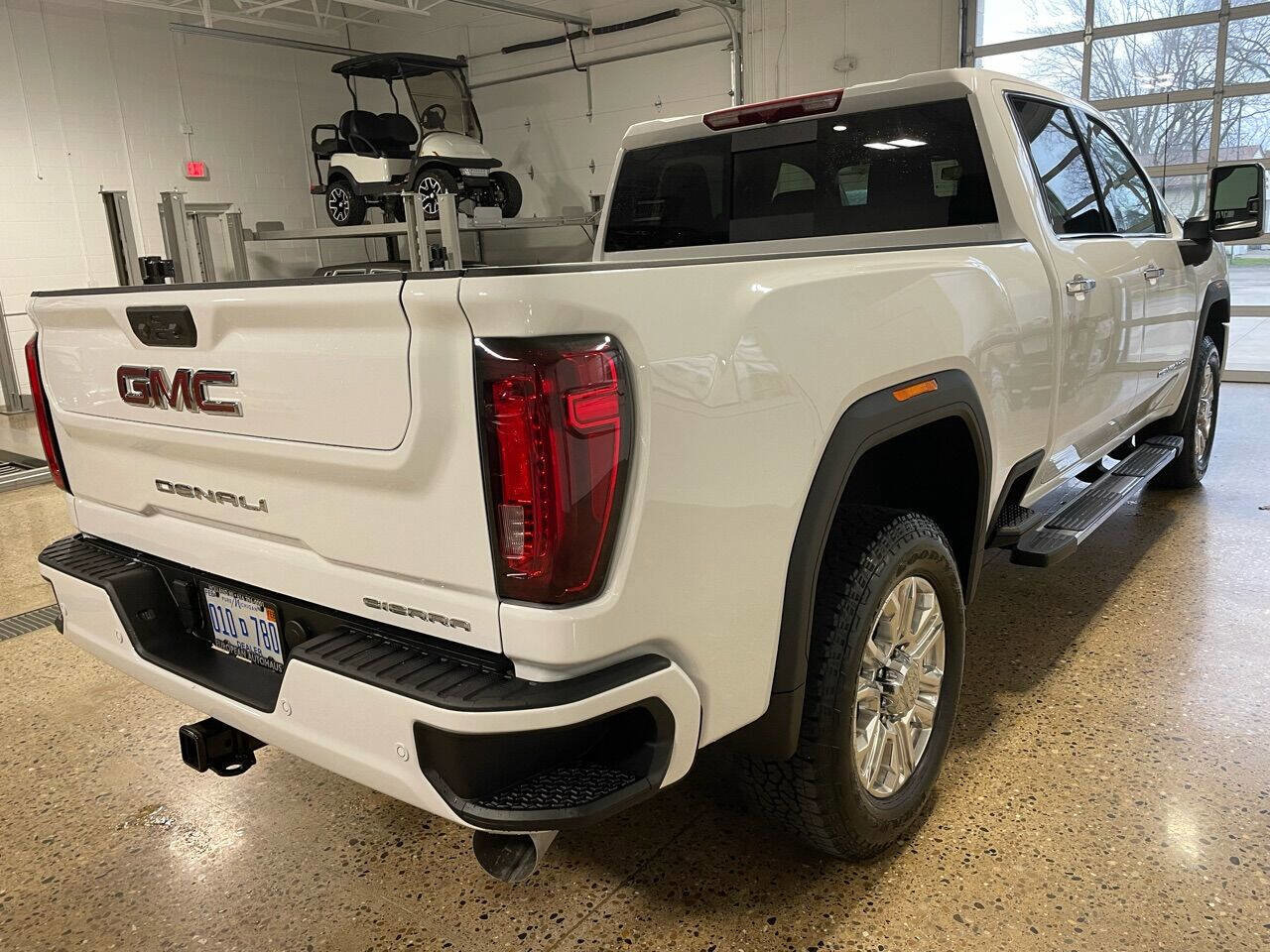 Used 2023 GMC Sierra 2500 Denali image 11