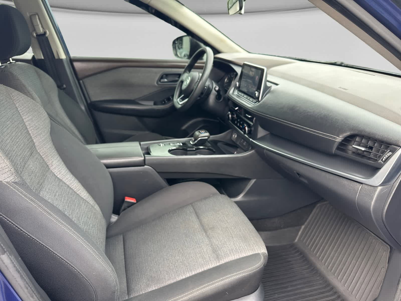 Used 2021 Nissan Rogue S FWD image 16
