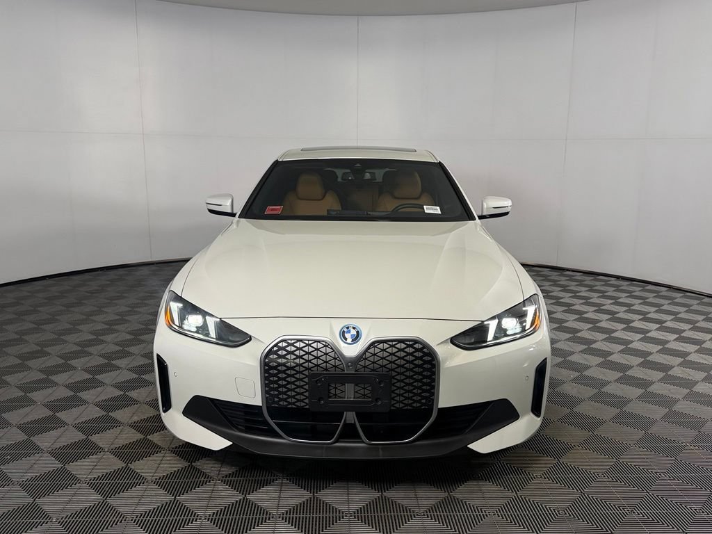 Used 2025 BMW i4 eDrive40 w/ Parking Assistance Package RWD image 10