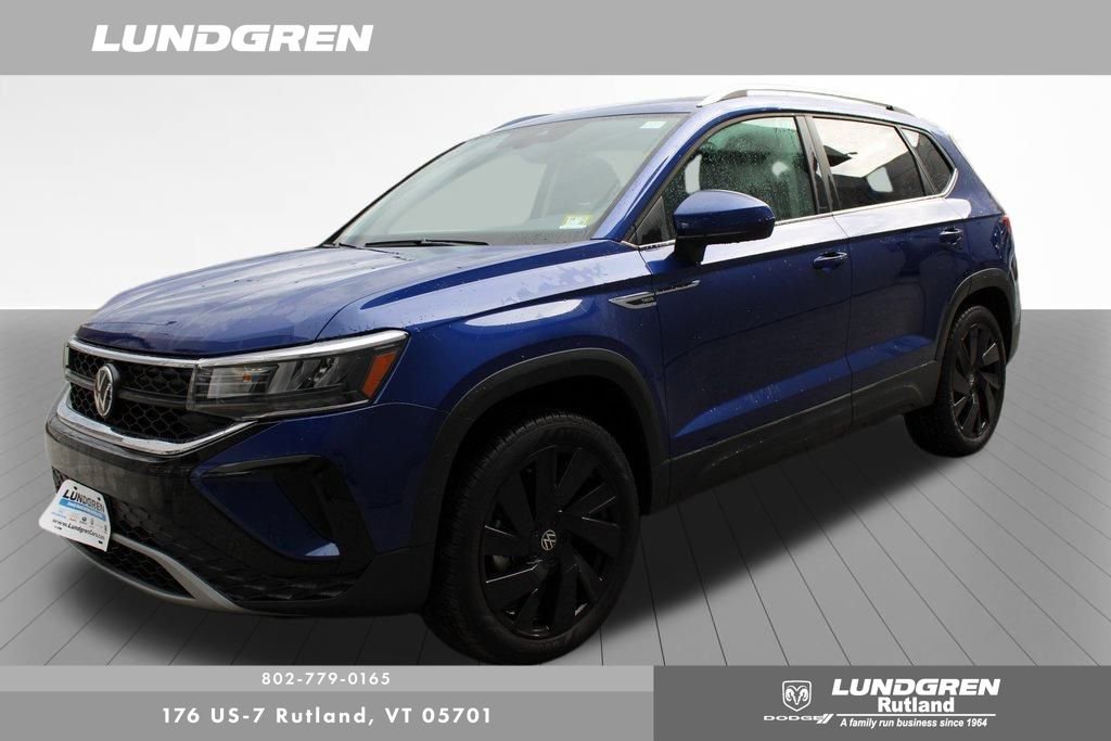 Used 2024 Volkswagen Taos SE w/ Panoramic Sunroof Package image 8