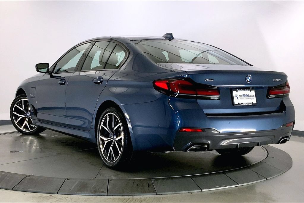 Used 2023 BMW 530e xDrive w/ Executive Package AWD/4WD image 10
