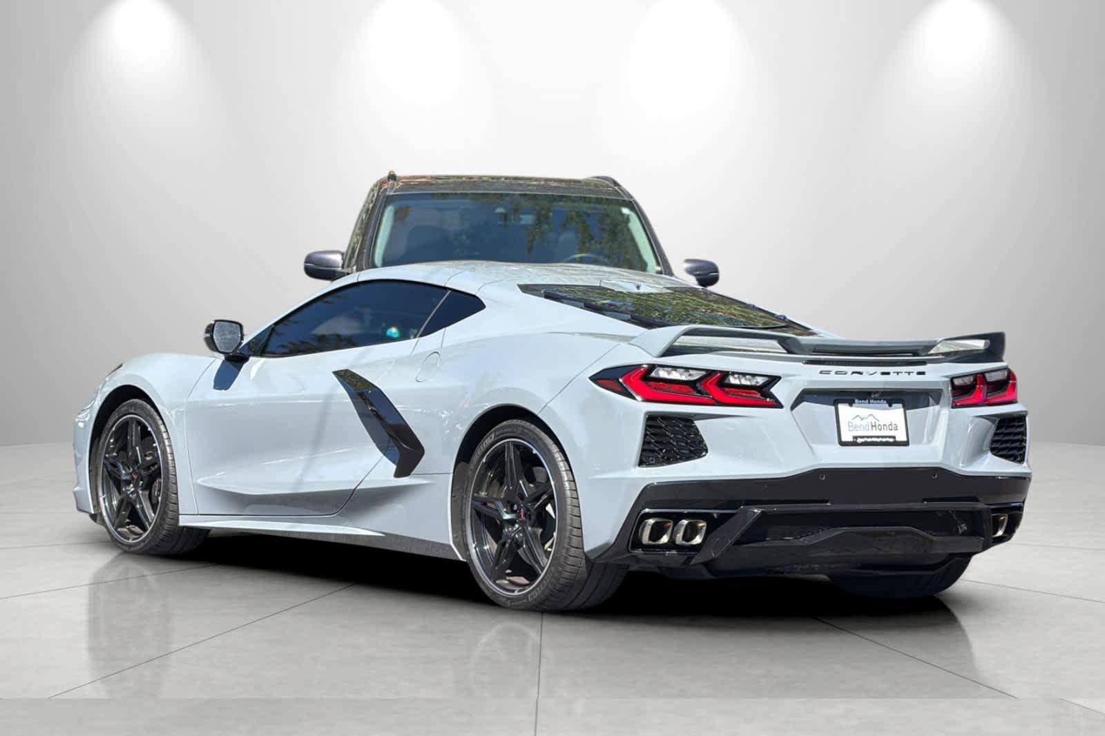 Used 2024 Chevrolet Corvette Stingray Coupe w/ Z51 Performance Package RWD image 5
