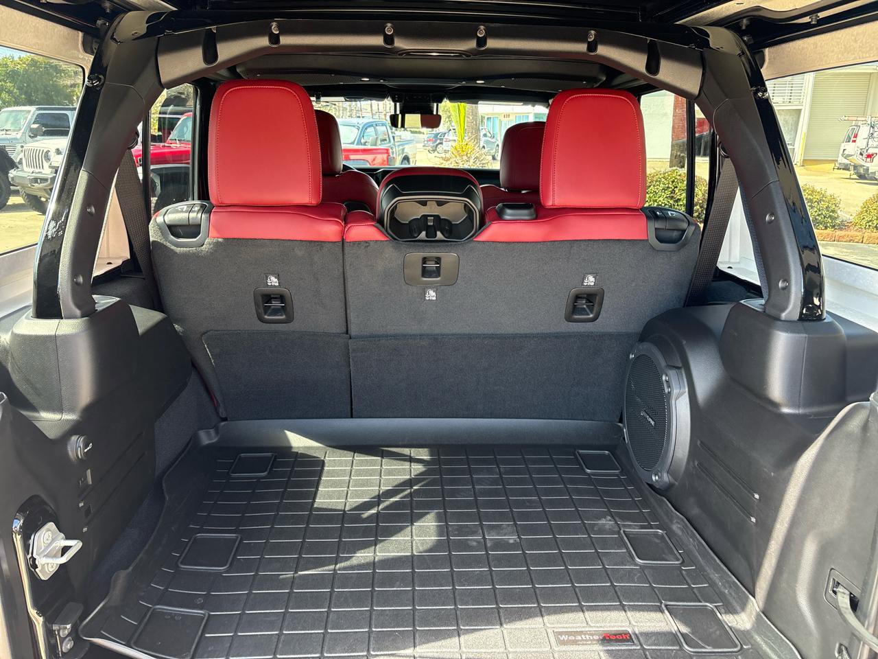 Used 2024 Jeep Wrangler Unlimited Rubicon 392 image 15